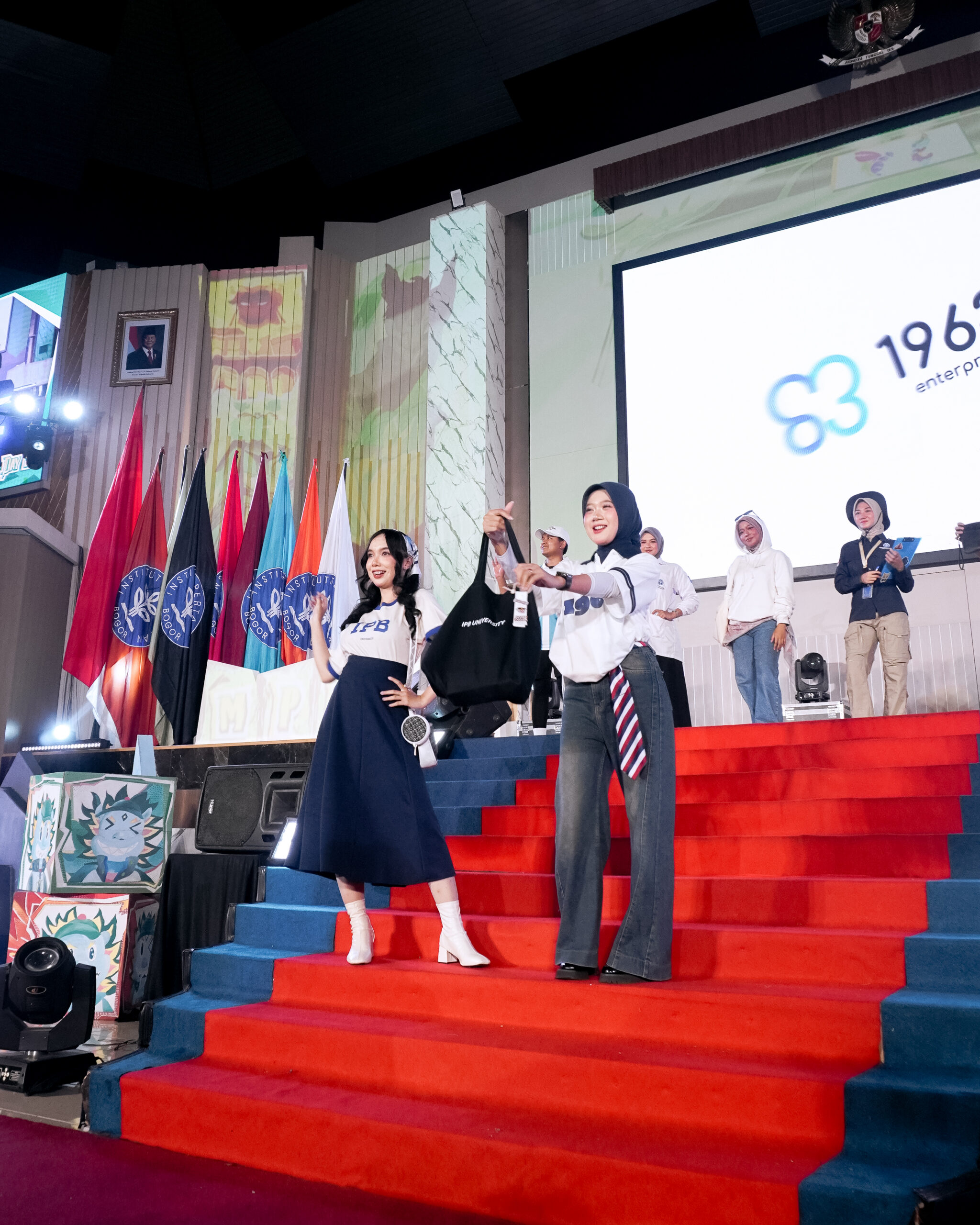 BIZ00284